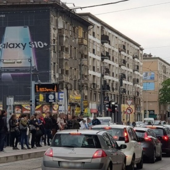 Molinó-11.Allee pláza - Fehérvári út sarok "B" - megvilágított