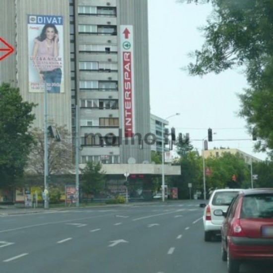 Molinó-Szolnok belváros, Jubileum tér toronyház
